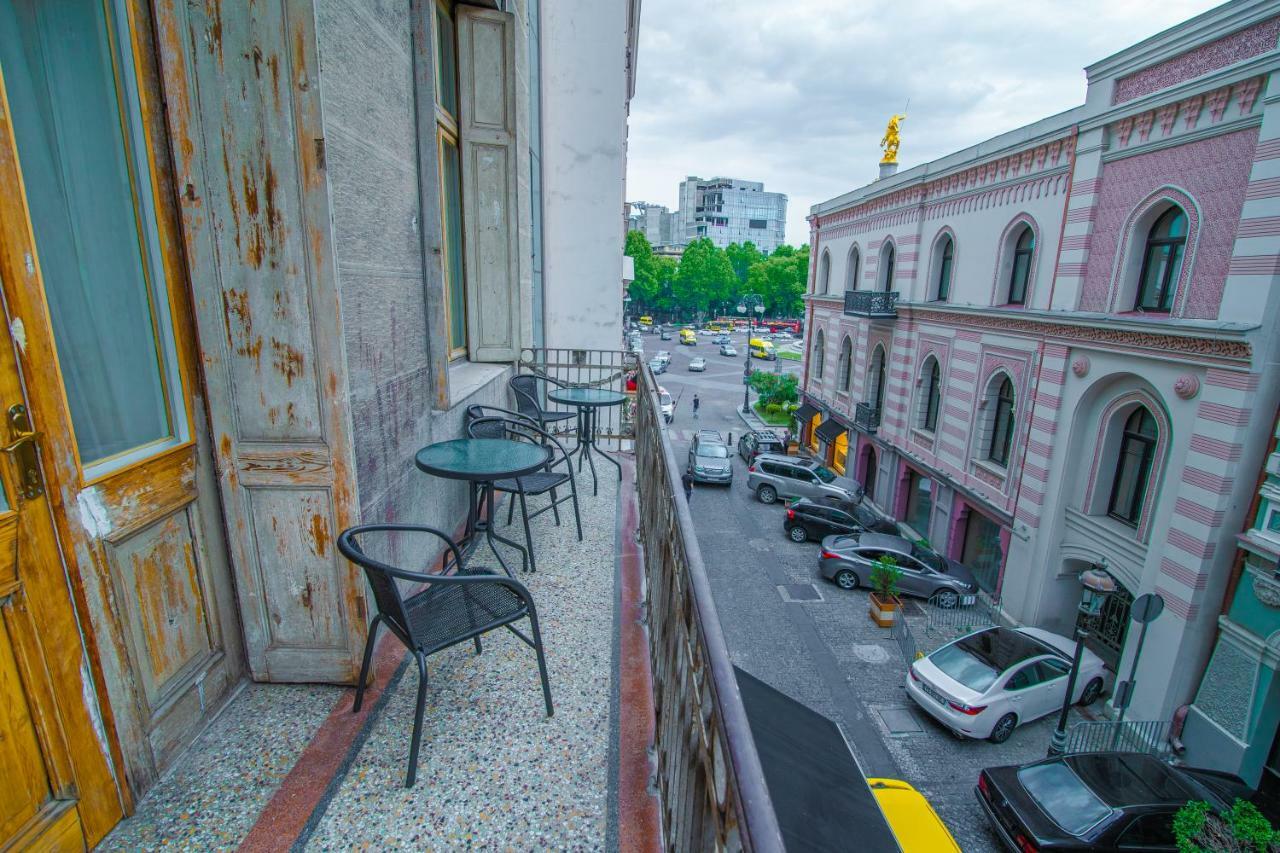 Solo Apartment In City Center 第比利斯 外观 照片