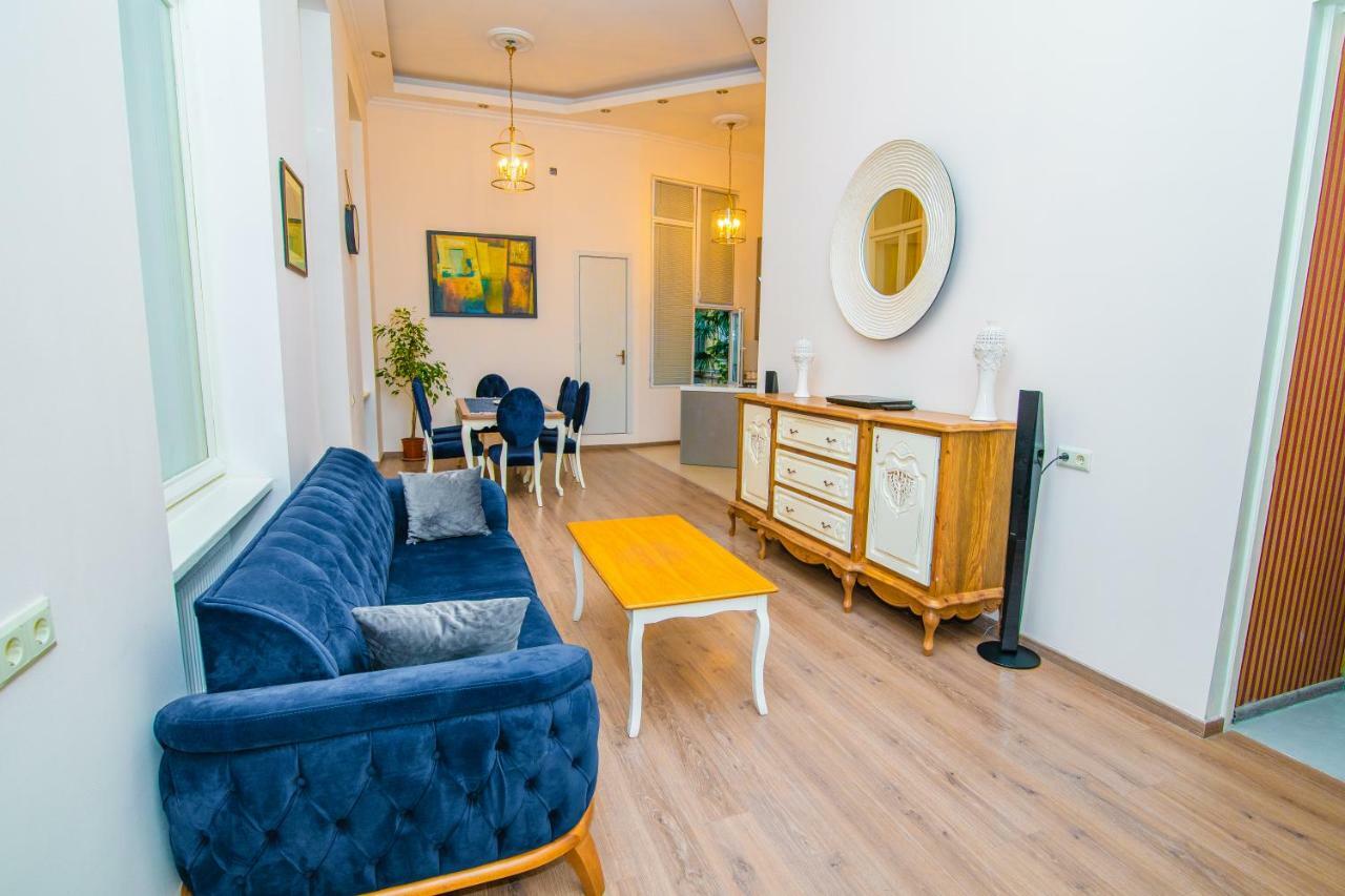 Solo Apartment In City Center 第比利斯 外观 照片